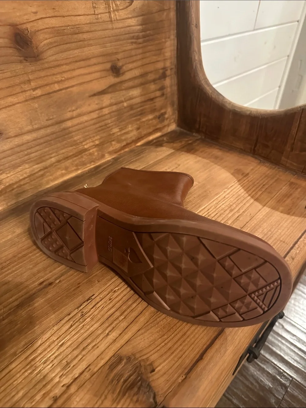 Men's Brown Slip-On Leather Chelsea Boot